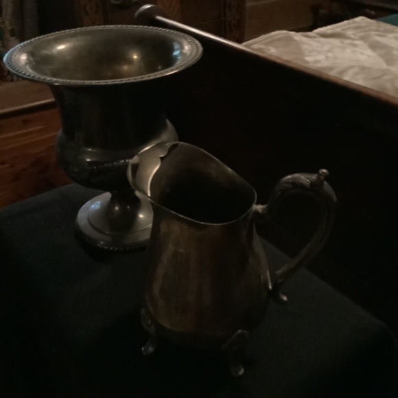 Pitcher and or wine holder. - Picture 3 of 3